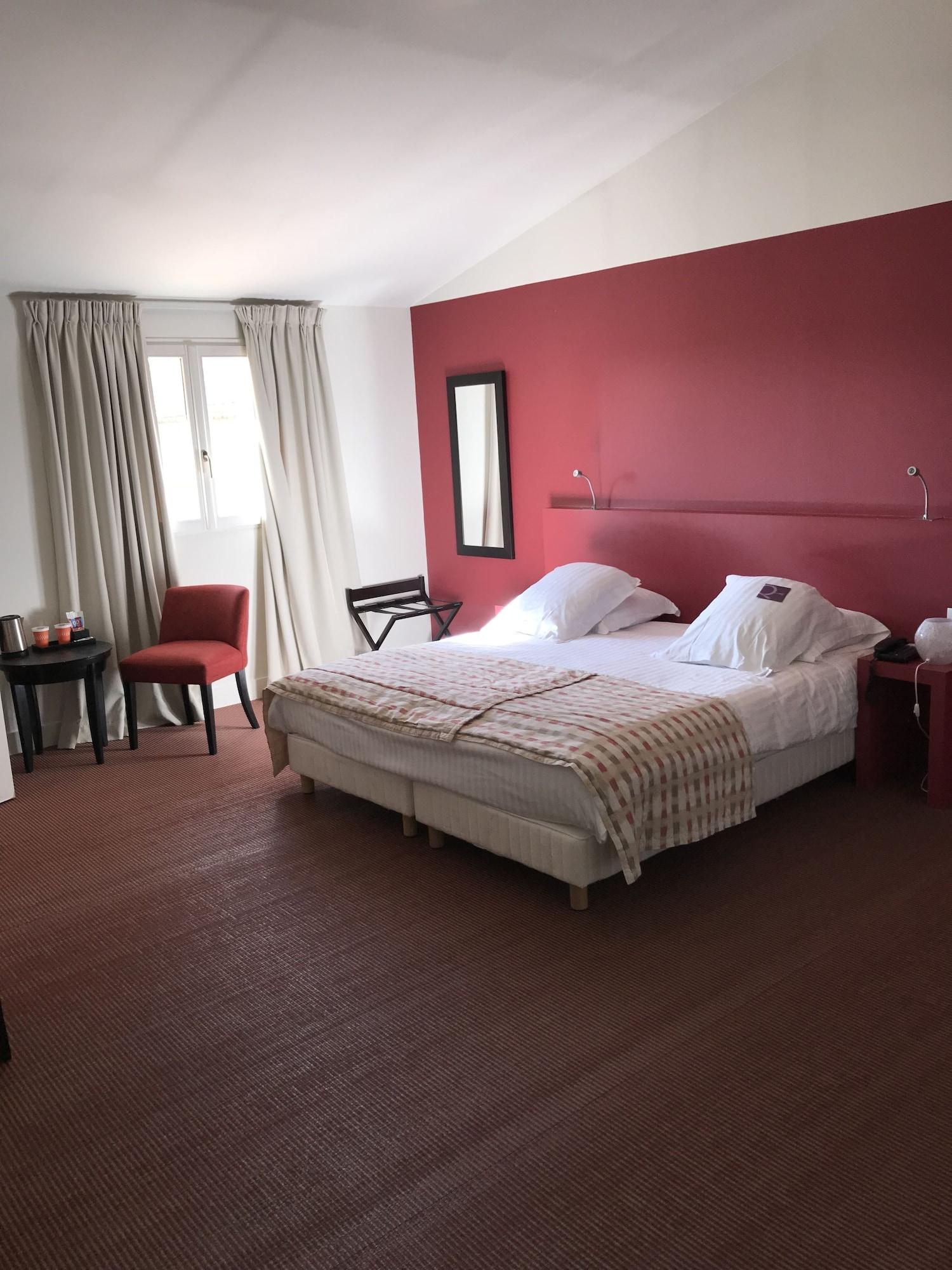 Mercure Aix-En-Provence Sainte-Victoire Chateauneuf-le-Rouge Luaran gambar