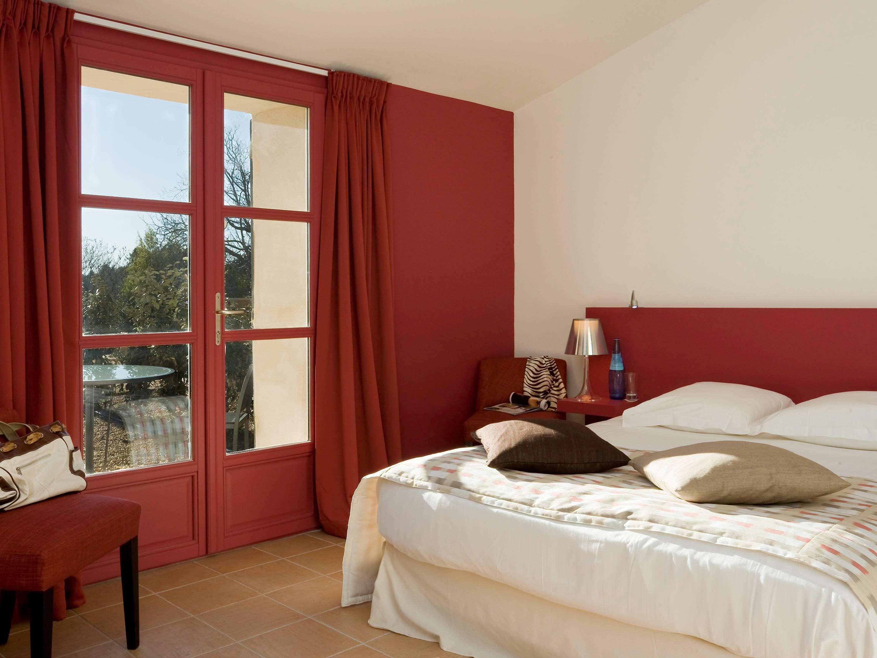 Mercure Aix-En-Provence Sainte-Victoire Chateauneuf-le-Rouge Luaran gambar
